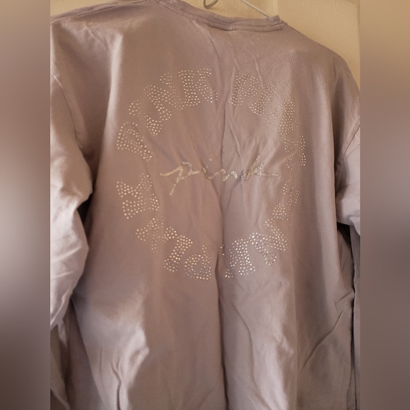 Pink VS Long sleeve shirt - Picture 4 of 5